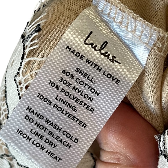 Lulus White Lace Mini Dress small NWT - Picture 9 of 10